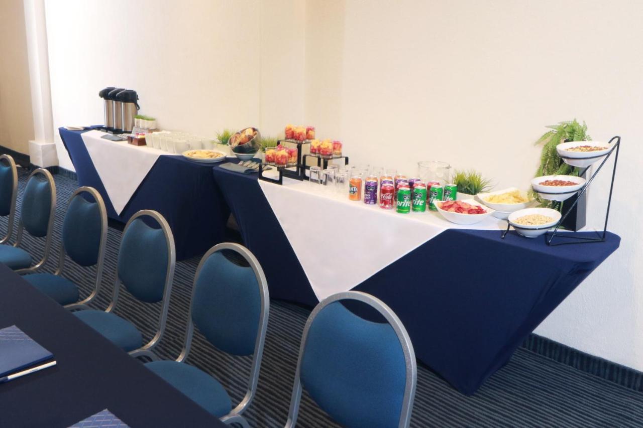Holiday Inn Express San Luis Potosi By Ihg Экстерьер фото